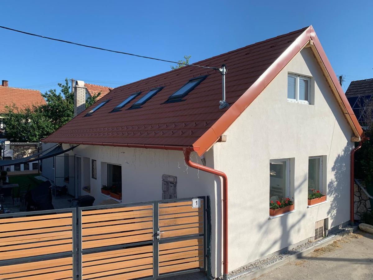 Villa Loft Pihenő és Wellness Ház à Balatonfüred Extérieur photo